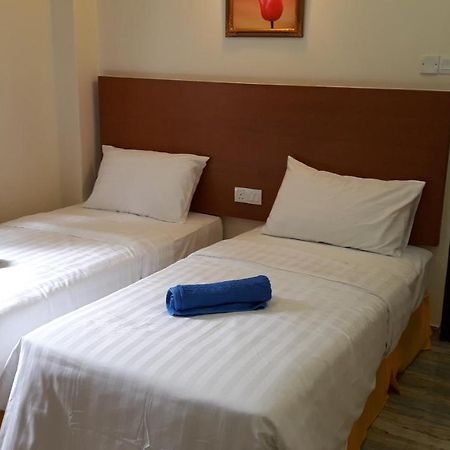 Tulip Hotel & Apartment Камерън Хайлендс Екстериор снимка